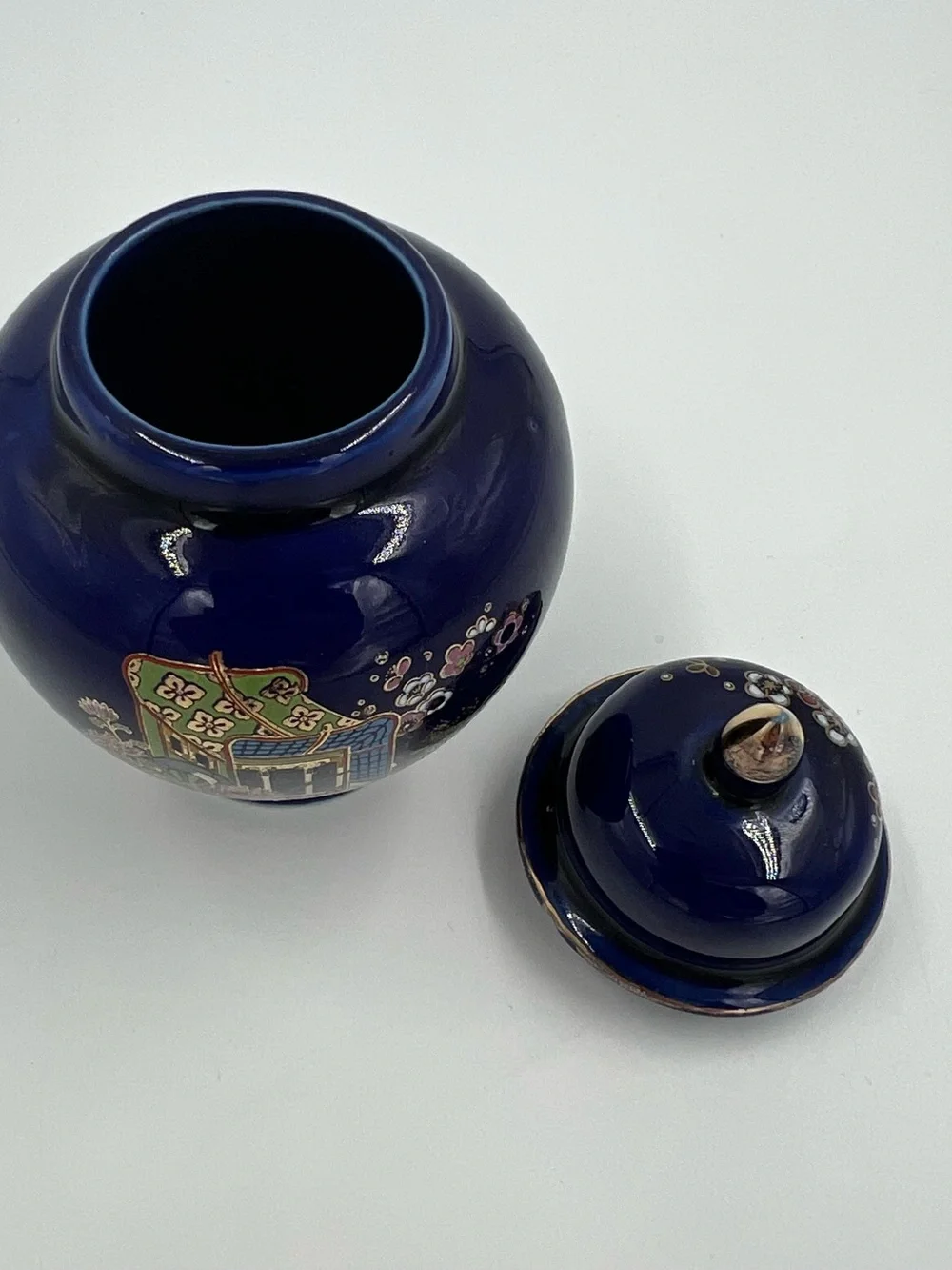 Vintage Sato Gordon Japan Kutani Cobalt Blue Ginger Jar Rickshaw & Flowers 4.5”